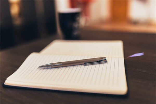 ����ʼ��ĵ���᷶������